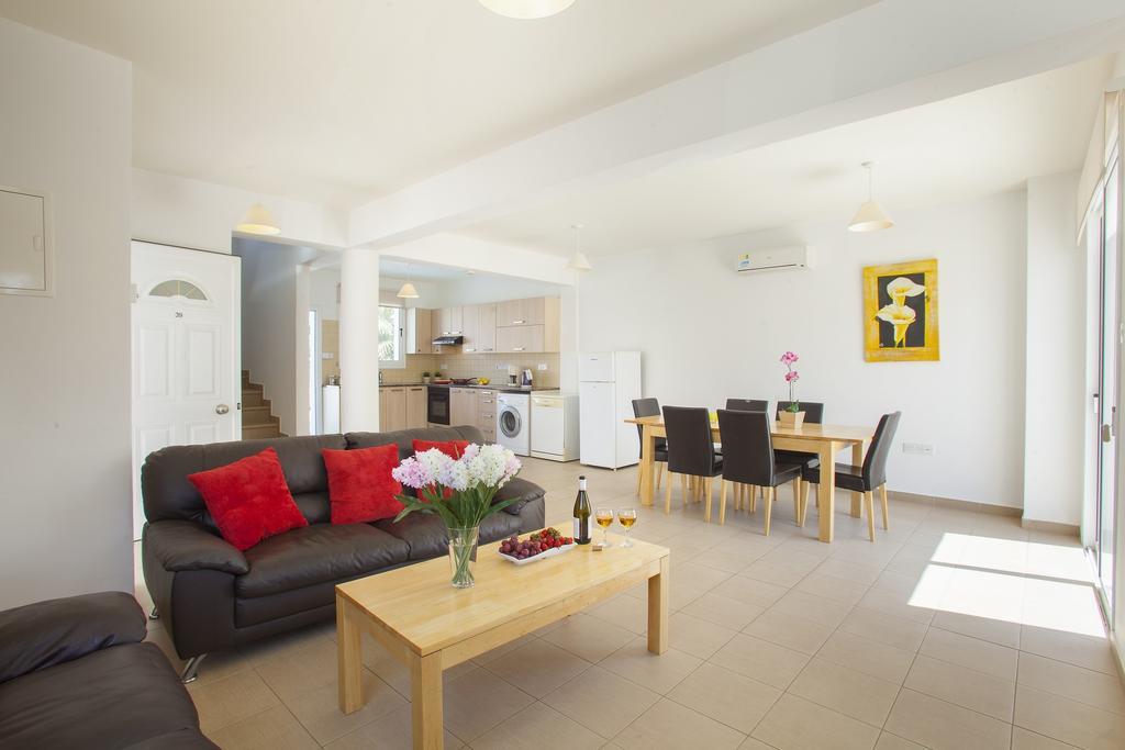 Villa Daffodil โปรทาราส ห้อง รูปภาพ
